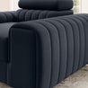 Der Laurence-Sessel ist ein elegantes und komfortables Möbelstück